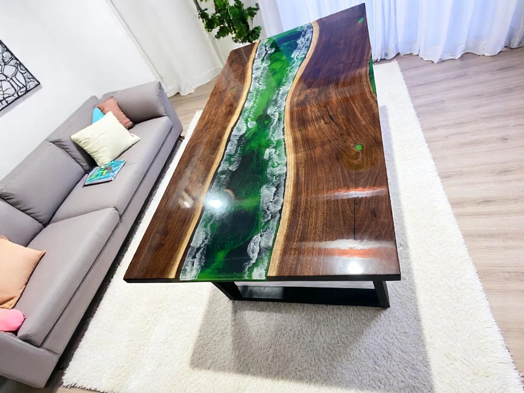 Eye-Catching Green Epoxy Restaurant Table Tops for Outdoor Interiors